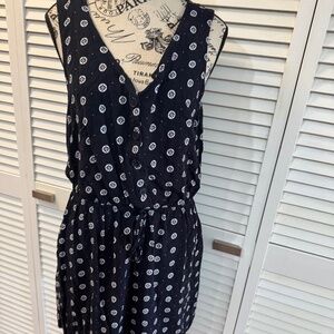 Elegant Black and White Patterned Dress XL